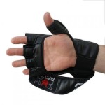 UF-MMA-FREEFIGHT-Handschuhe-Leder-Handflaechenansicht-Fixierung